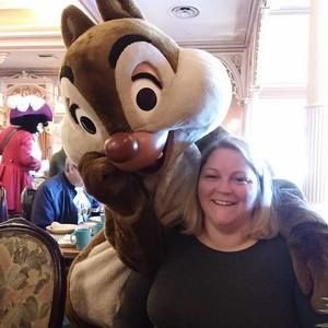 Meet your Posher, Sydni